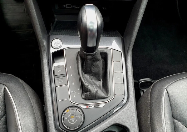 Volkswagen Tiguan Allspace cena 117900 przebieg: 58000, rok produkcji 2020 z Pniewy małe 742